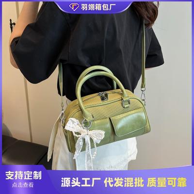 Bolsa pequena de alta qualidade para mulheres, verão novo, bolsa mensageiro de nicho, bolsa boliche portátil