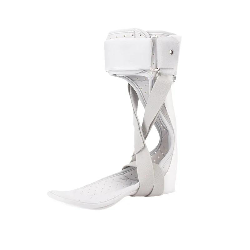 Korekcja hemiplegii po udarze i fiksacji stawu skokowego z ortezą na opadającą stopę do korekcji inwersji i koślawości but