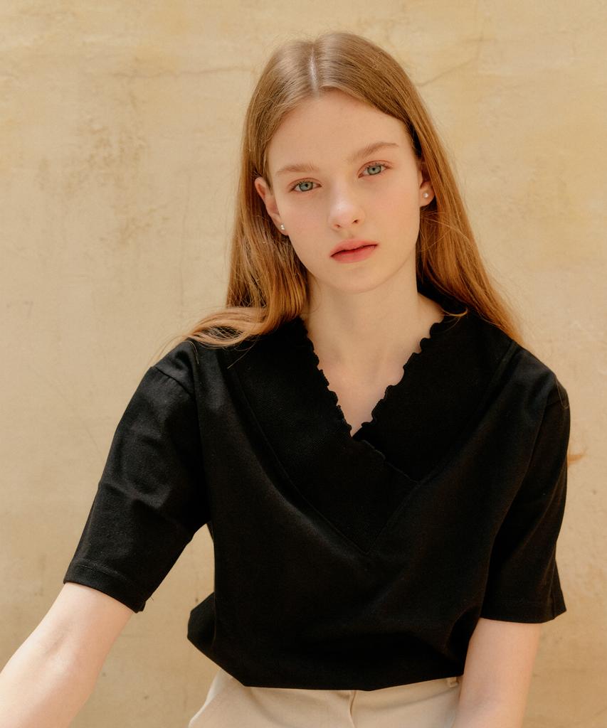YUPPE V Shirring T-Shirts_Black