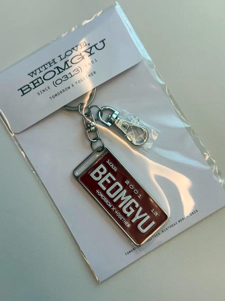 TOMORROW X TOGETHER Tsubatou General Birthday Keyring