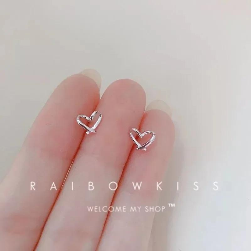 New Minimalism Earring 925 Silver Needle Allergic Protection Mini Small Heart Stud Earrings for Women Girls Jewellery