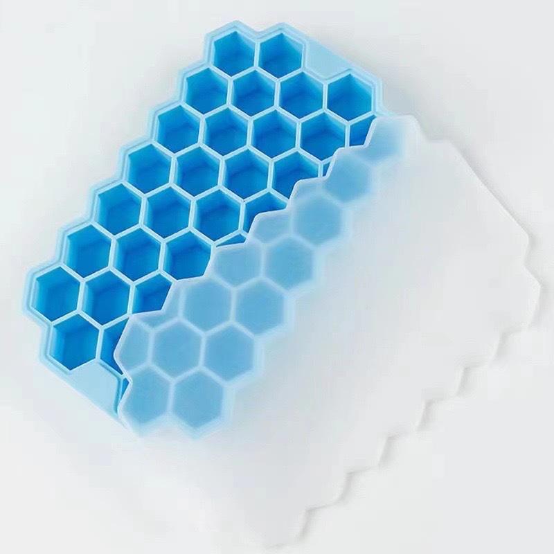 Silicone Honeycomb Ice Cube Tray with Lid, 37-Cavity Popsicle Mold