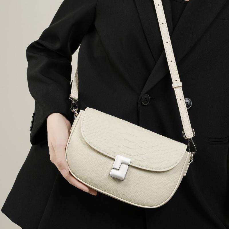 Cowhide Genuine Leather Saddle Small Shoulder Crossbody Bags For Women Summer  Trend Designer Flap Ladies Handbags
