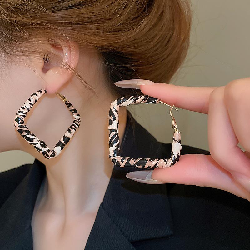 Silbernadel Leopard Harz Geo Runde Ohrringe, Retro Myer Stil, Nischen Design für Frauen