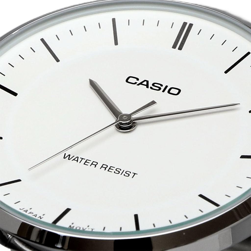 CASIO Standard Quartz Men’s Watch White Dial Metal Band MTP-VT04D-7E (Parallel Import)