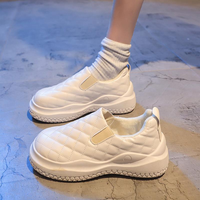 Foreign trade velvet snow boots women's 2025 winter new Korean version fashion diamond platform cotton shoes bread short boots women