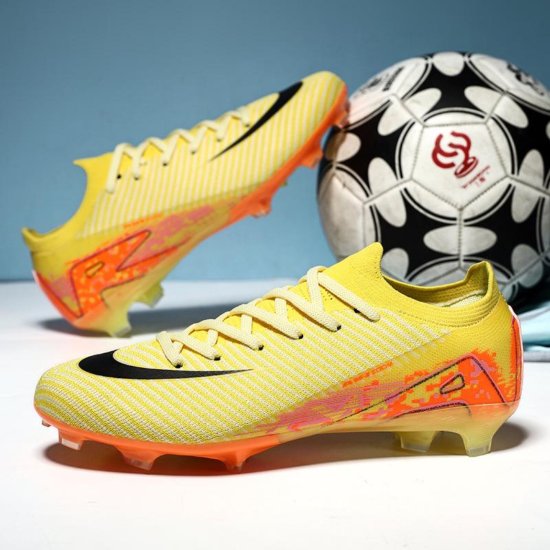Seamless fly-woven football shoes men and women low-top youth students ag spike children's training sports shoes