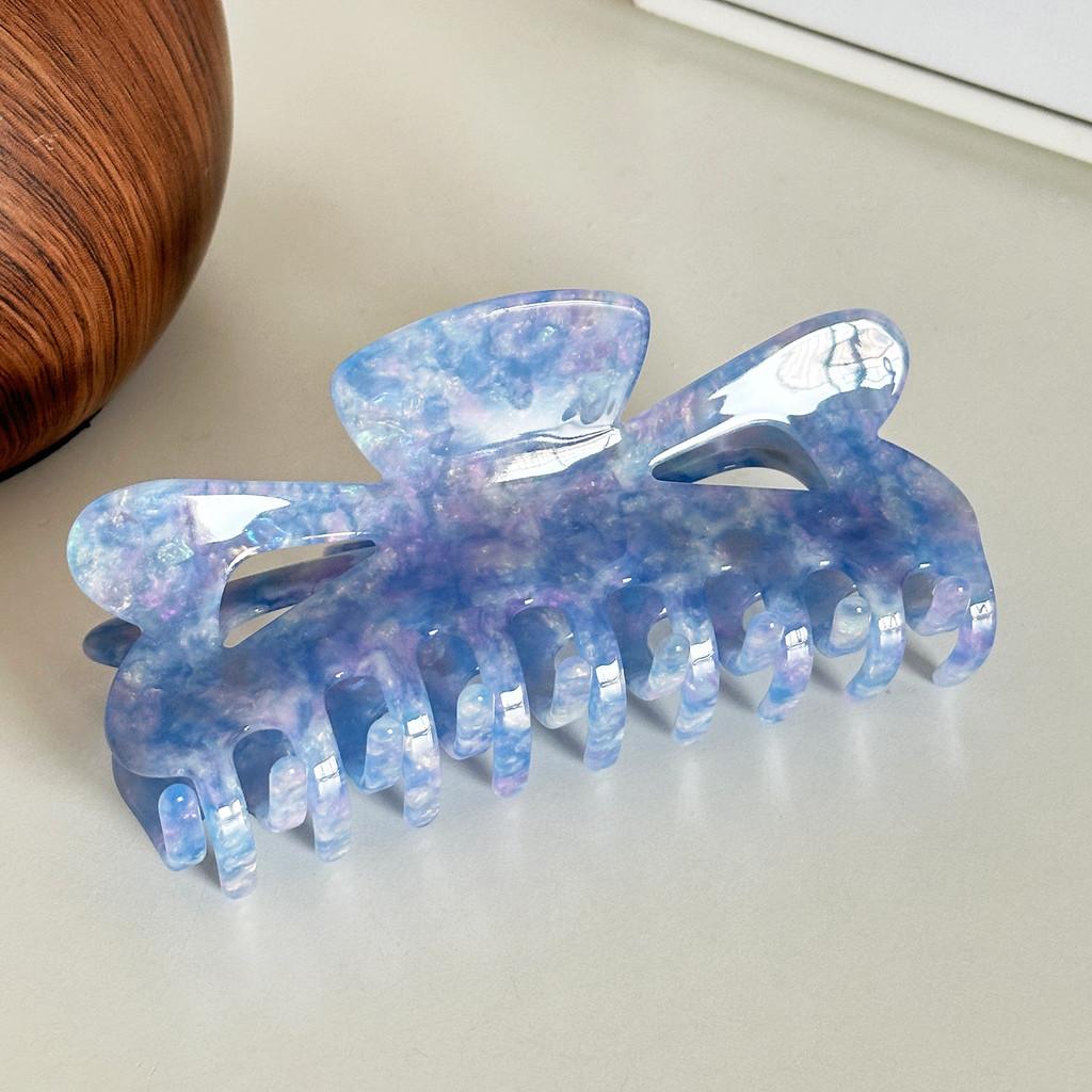 Schicke Große Blumenmuster-Haarkralle mit Herzdesign für Trendigen Alltagsgebrauch