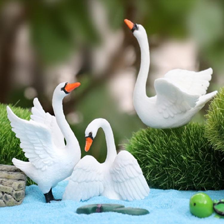 Artistic White Bird Model Decorative Miniature Figurine For Home Office Desktop Decors Or Garden Landscape Ornaments