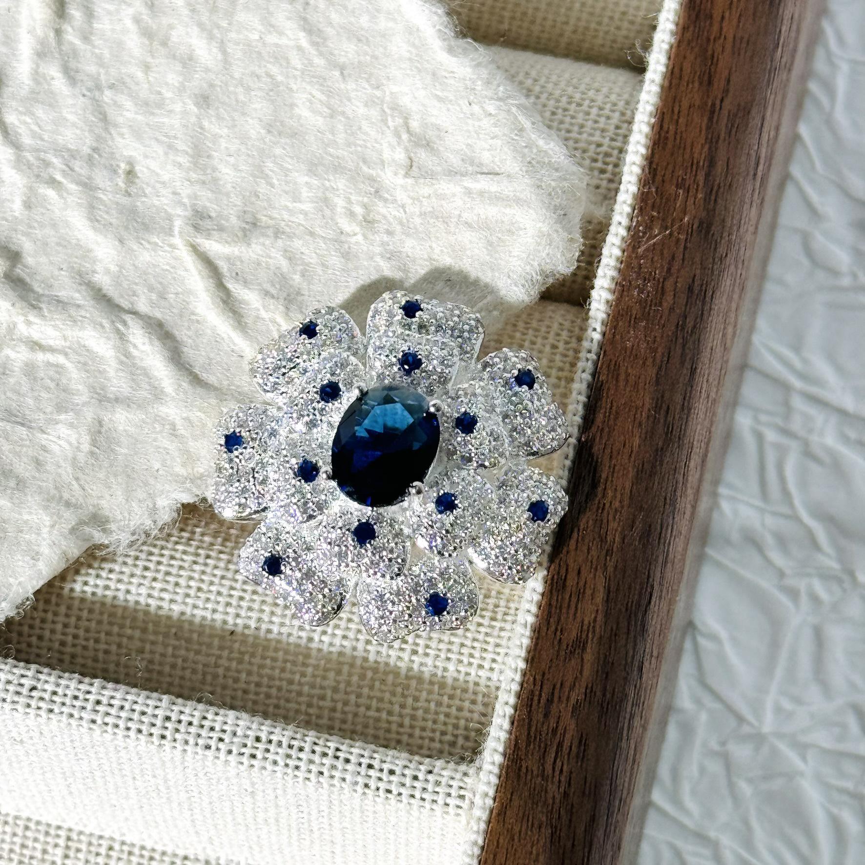 

Современное роскошное кольцо с голубым бриллиантом: Универсальный, Модный Дизайн для Уникального и Элегантного Образа Adjustable Open Size