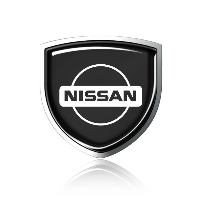 1 Stuks Metaal Auto Deur Schild Embleem Auto Carrosserie Badge 3D Sticker Voor Nissan Nismo Tiida Sylphy Teana X Trail T30 T32 Almera Qashqai J10 J11