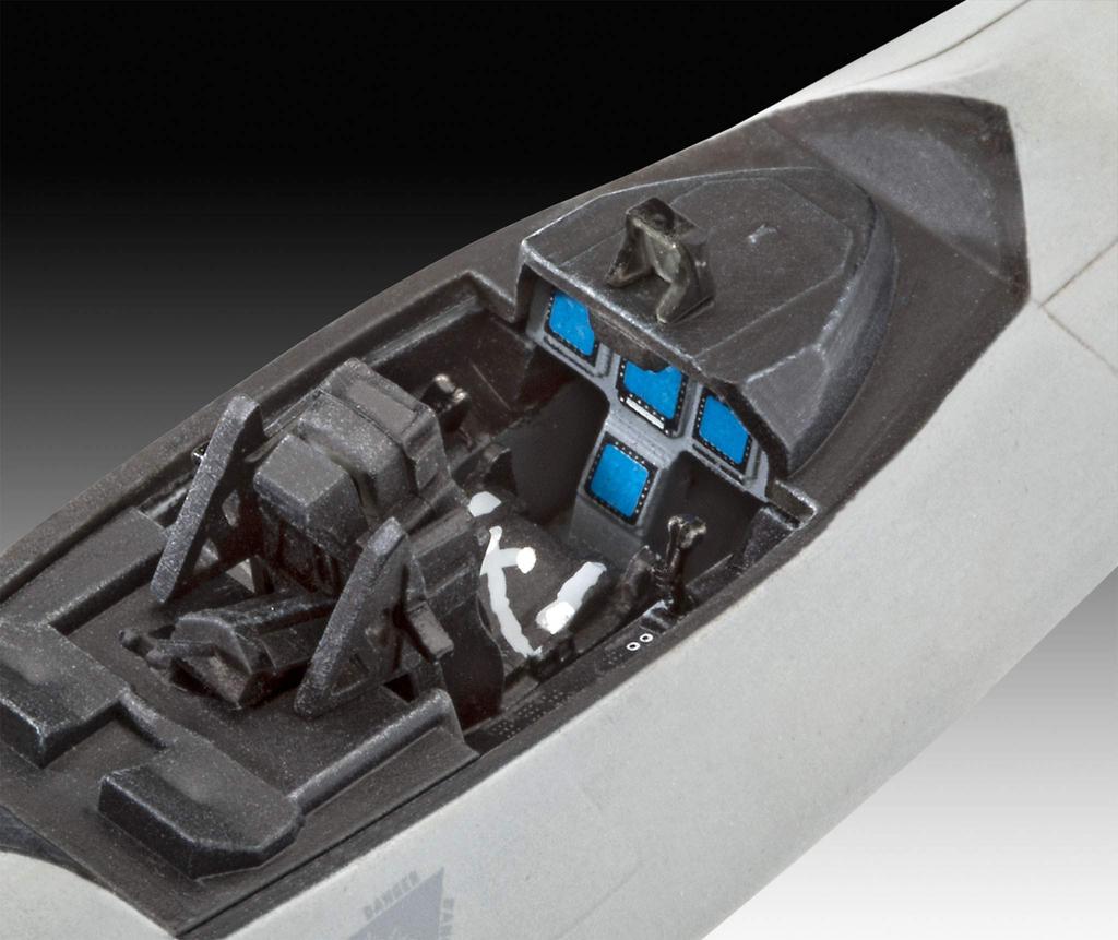 German Revell US Air Force Raptor Plastic Model 03858 1/72 F-22A