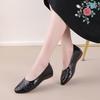 Korean Version 2025 New Soft Leather Women's Flat Bottom Summer Hollow Mother Shoes Non-slip Doudou Shoes Single Shoes Large Size Women's Shoes