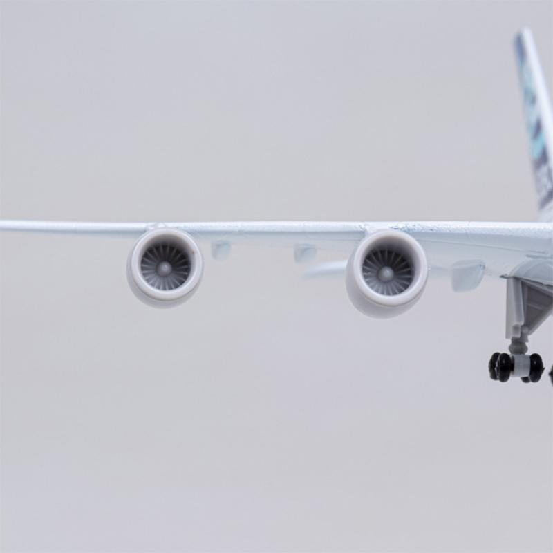 1/400 20CM Airbus A380 Die-cast Metal Alloy Aircraft Model A380 Airline Scale Plane Plane Cheap Games for Boys Aviation Airplane