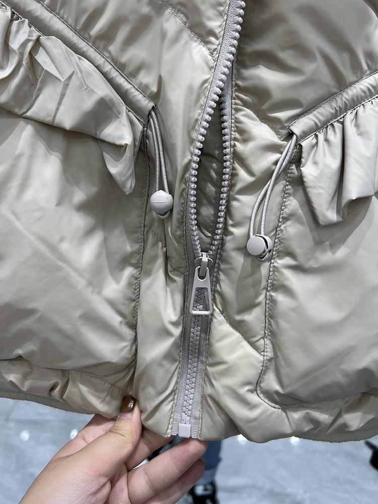 Women's 2023 Winter Korean Fashion Ruffle Collar Loose White Duck Down Jacket.