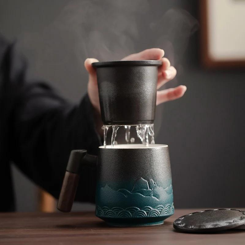 Ceramic Strainer Tea Cup Mug with Lid Luxury Coffee Cups Large Office Tea Water Japanese Vintage Original Mugs Wood Handle Gift