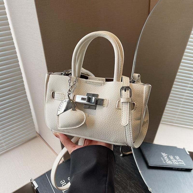 

Новая универсальная сумка из мягкой кожи Женская повседневная сумка-мессенджер Сумка через плечо without pendant