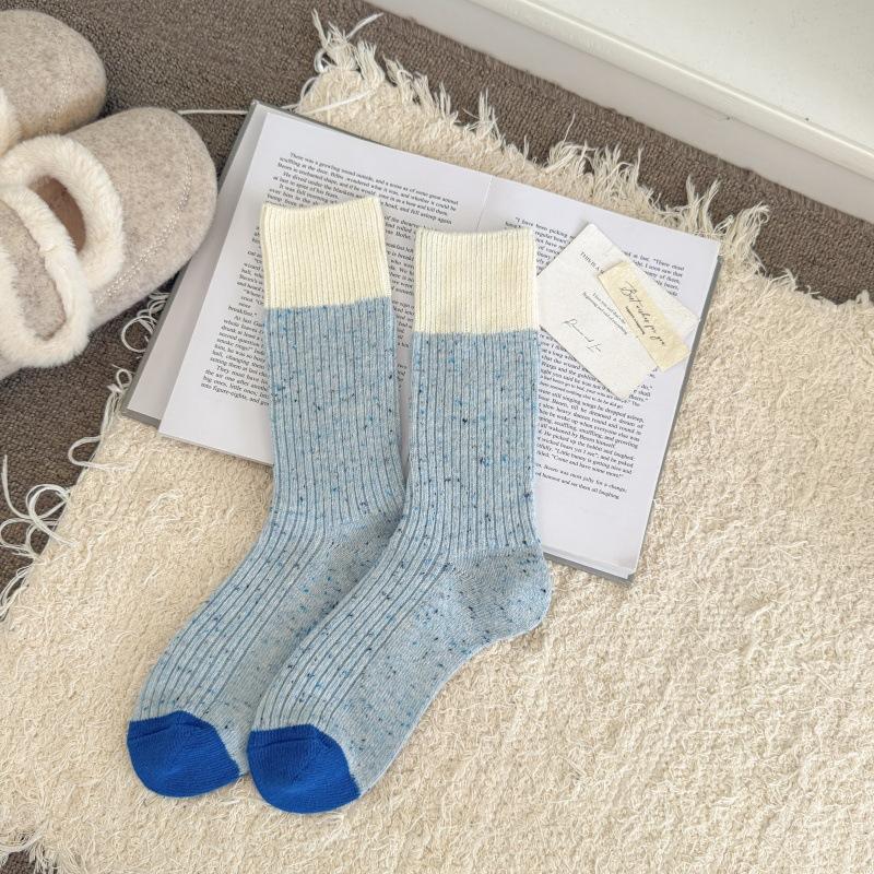 

Female Breathable Casual Colored Ladies Crew Socks Comfort Warm Simple Socks for Women Autumn Winter New Black Thick Socks One Size