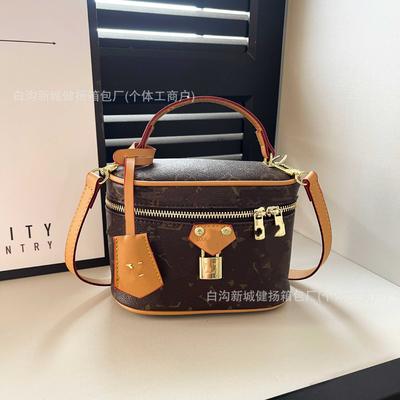 New White Tricolor Box Bag, High-end Fashion Trendy Brand Cosmetic Bag, Commuting Shoulder Oblique Span Handbag, Women's Bag