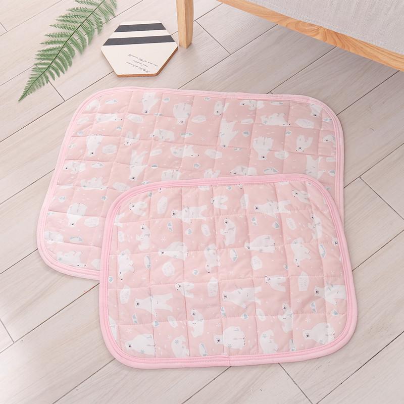 Pet Cooling Mat - Ice Silk Mat for Dogs & Cats XS, 30x40cm