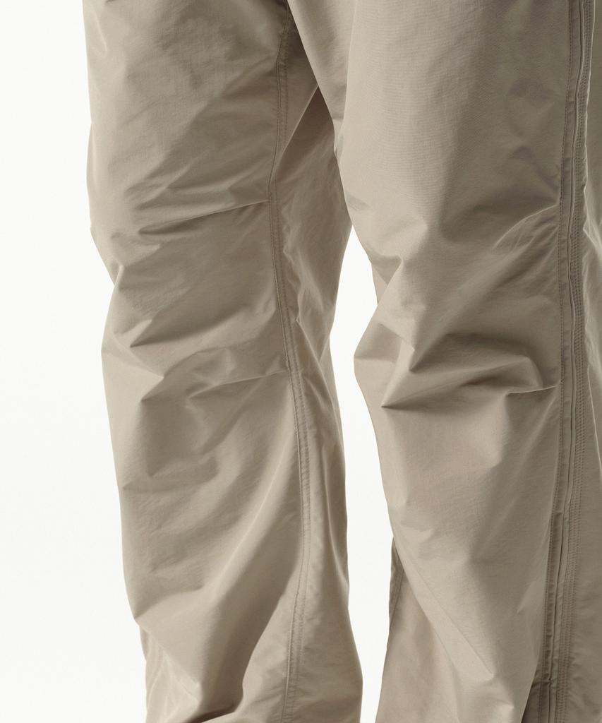 MUSINSA STANDARD [City Leisure] Np Side Zipper Parachute Pants [Leaf Beige]