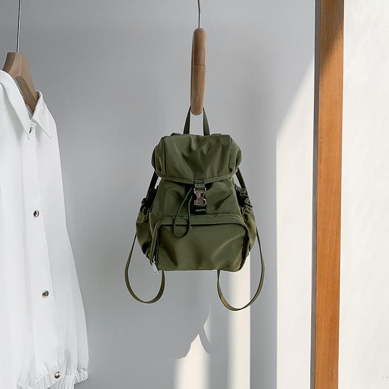Koreanischer täglicher Nylon-Rucksack für Pendlerinnen, klein für Reisen und Freizeit, einfacher und wasserdichter Rucksack