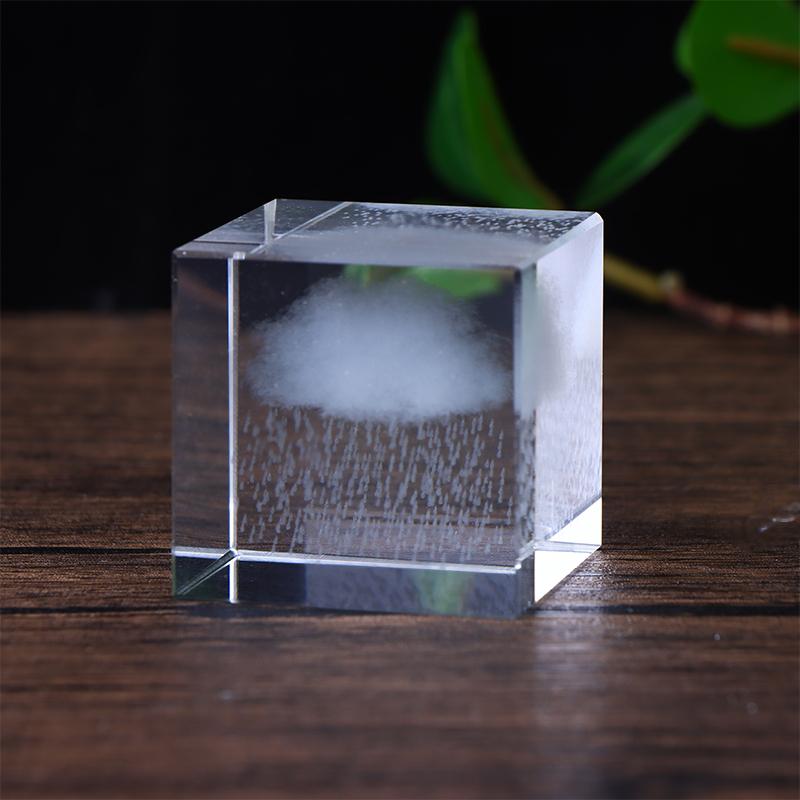 4cm Crystal Art Cube Paperweight - 3D Inner Carving Moon/Heart Galaxy Float Suspension Decor,Desktop Ornament Gift for Women/Men