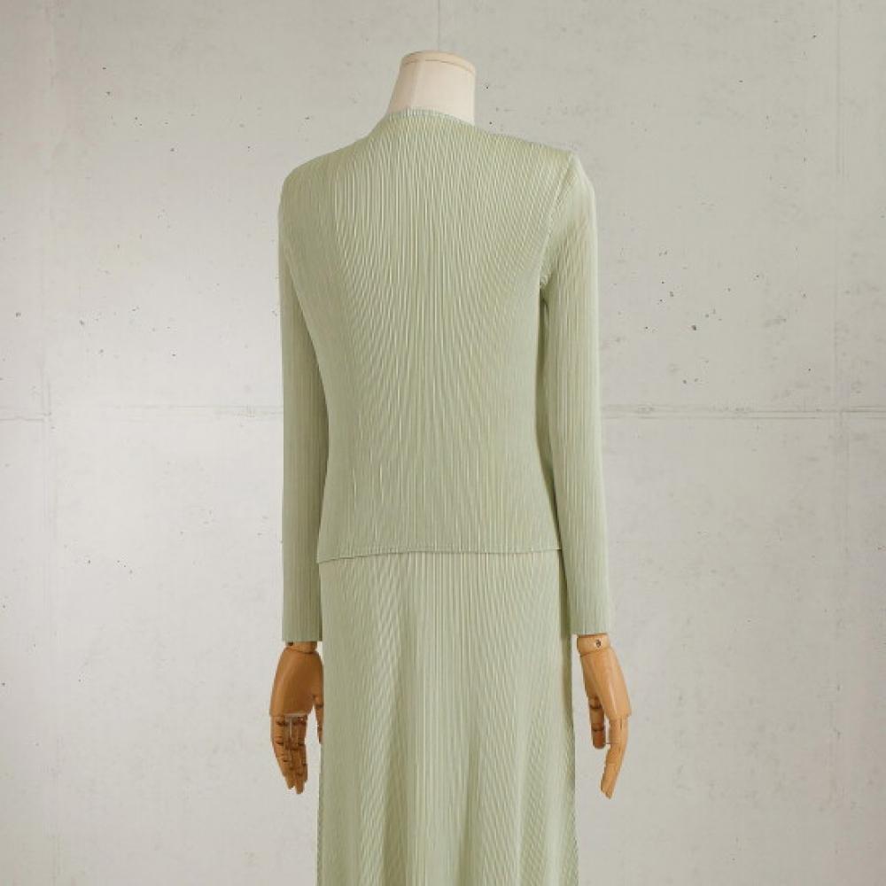 Win Summer Pleats One Button Cardigan