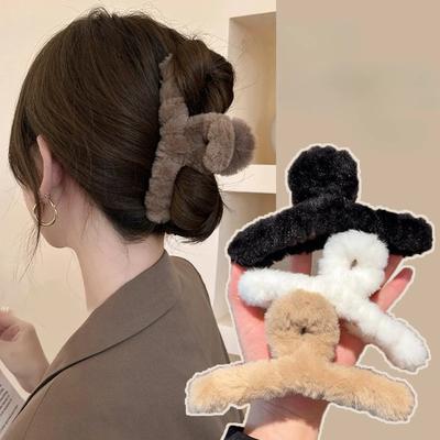 Large Plush Clip Back Head Hair Grab for Women Simple Temperament Hair Clip Hairy Shark Clip Korea Hair Accessories for Girls