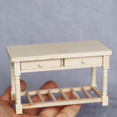 Table Miniature en Bois à l'Échelle 1/12 avec Modèle d'Ornement à Tiroirs - Accessoires de Photographie Miniatures DIY - Décor Saisonnier - Cadeau Parfait