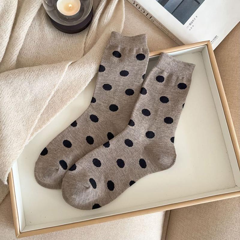 Niedliche Socken Damen Kawaii Winter Socken Punkte Gedruckt Japanischer Stil College Lange Crew Socken Kostenloser Versand Harajuku Calcetines Mujer