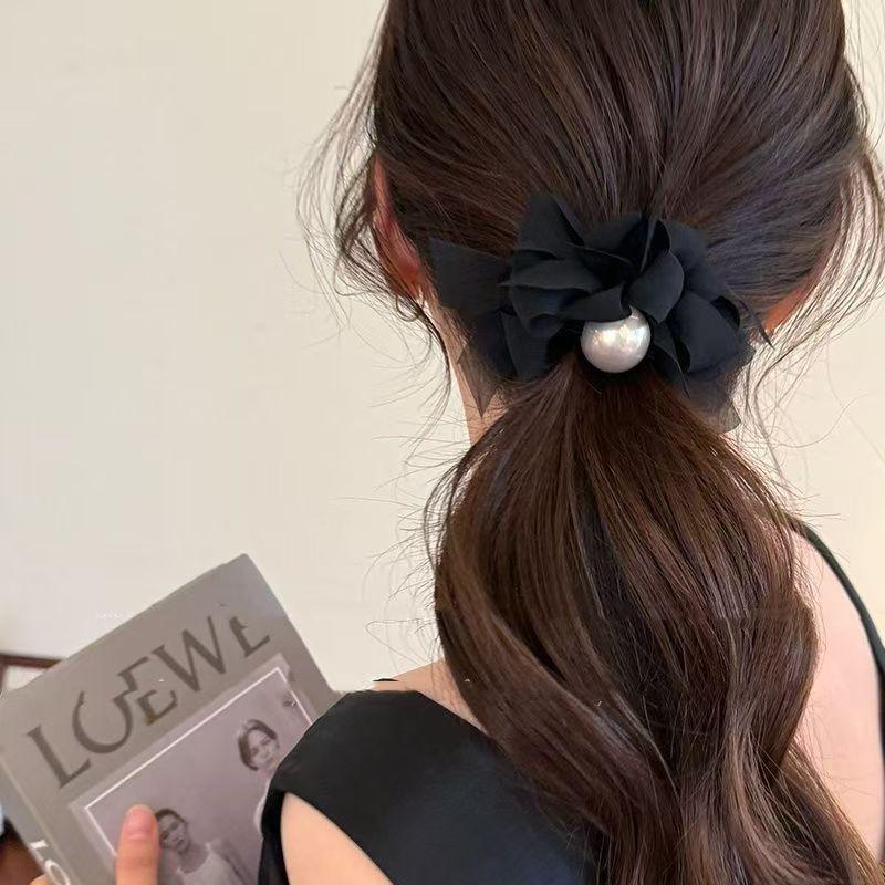 

Elegant Korean Style Satin Hair Ties with Butterfly Knots and Pearls for Women Girls Children Fashionable Hair Bands чёрный