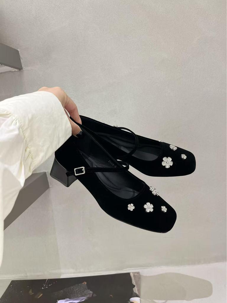 Dámské francouzské lodičky Mary Jane - Podzim/Zima 2025: Květinové robustní boty s jedním páskem s kamínky