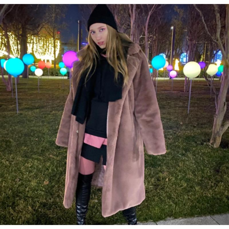 Neuer Wintermantel aus Kaninchenfellimitat für Damen, verlängerter Gürtel, Jacke aus Fellimitat, verdickte warme Plüschjacke