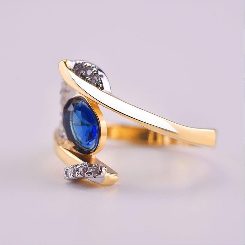Creative Fashion Blue Stone Wedding Ring for Women Exquisite Gold Color Inlaid White Zircon Stones Engagement Ring Jewelry