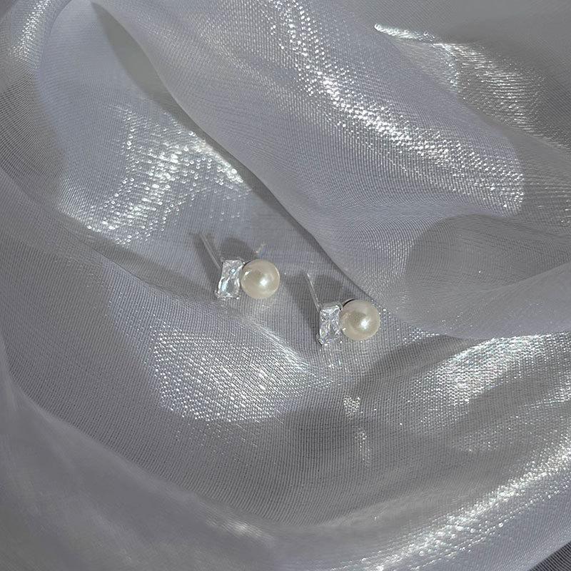 Square Square Gentle Style Pearl Earrings for Women Exquisite Versatile Earrings Square Diamond Pearl Earrings