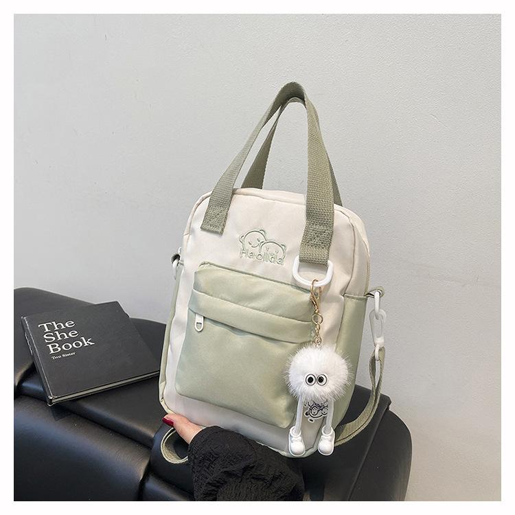 Female Japanese Niche Portable Messenger Bag Small Fresh and Cute Student Shoulder Bag Versatile Going Out To Play Mobile Phone Bag