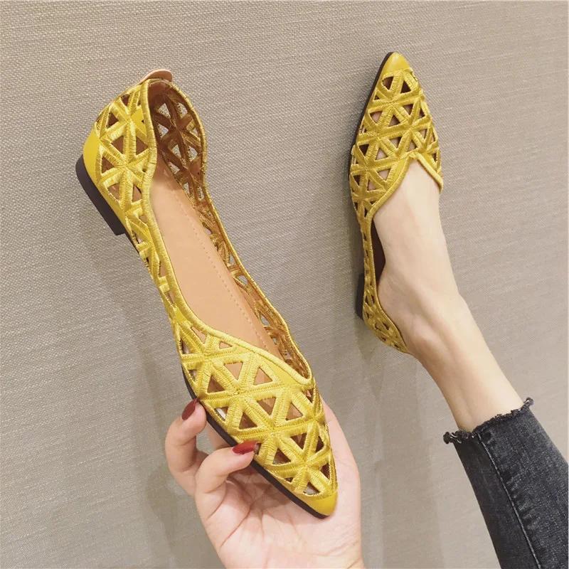 Women Summer Pointed Versatile Hollow Leisure Flat Soled Shoes Comfortable Lightweight Sandals Fashion Elegant Single Shoes