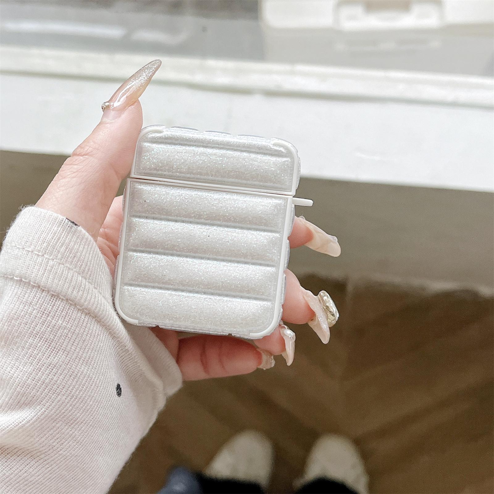 

For AirPods with Charging Case (2016)/(2019)/AirPods with Wireless Charging Case (2019) Glitter Cover Down Jacket Design Carrying Case Silver
