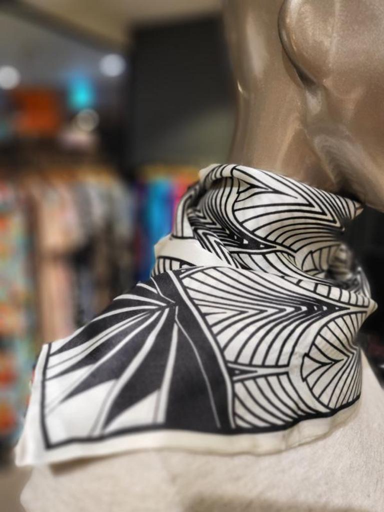 Silk Chain Reversible Scarf JBW5NSAM1380