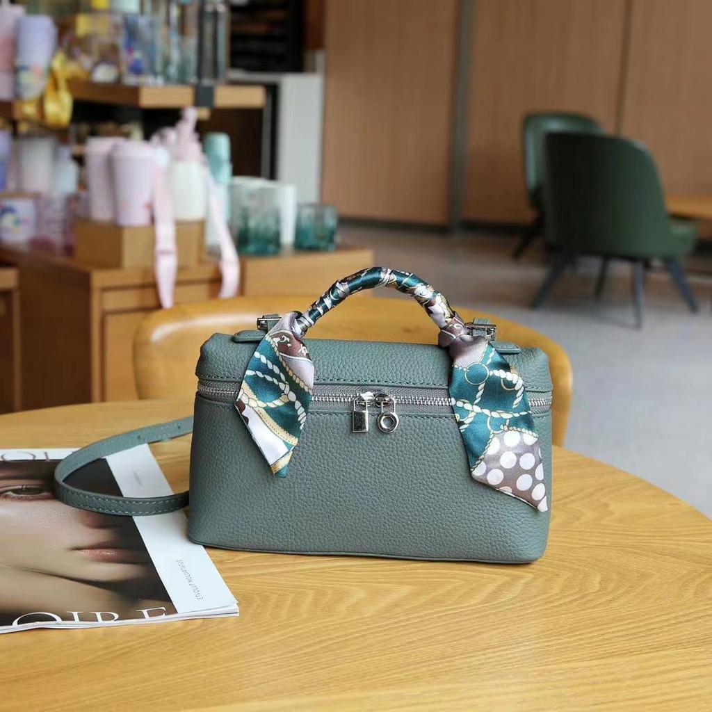 2023 New Women's Cowhide Box Bag: Stylish Hand-Held Cosmetic Shoulder Messenger Bag