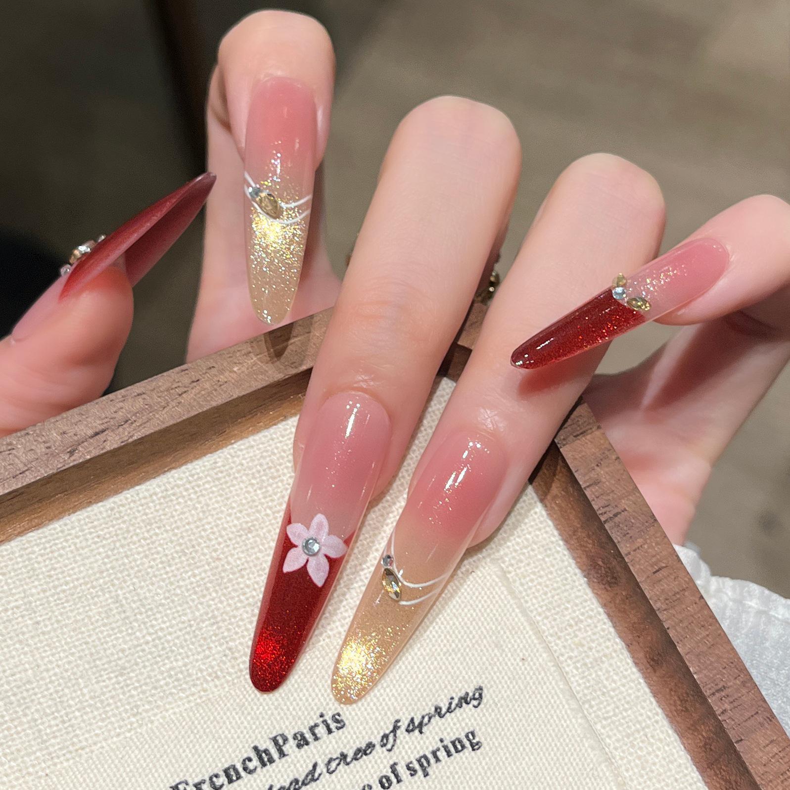 2026 New Year Red Cat Eye Detachable Long-Wear False Nails with Gel Polish and Spray Painted Finish Bagged S