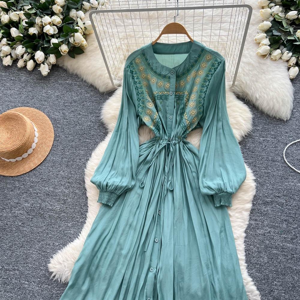 Women's Retro Embroidery Heavy Work Waist Cinching Single Button Ele Long Dress