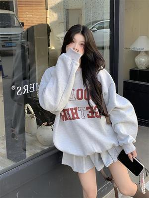 Women's American Style Gray Two-Piece: Letter-Printed Sweater & High-Waist A-Line Pleated Skirt for Autumn/Winter.