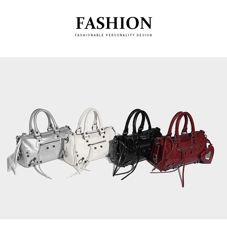 Stylish Dark Rivet Motorcycle Bag – High-End, Large-Capacity Shoulder/Crossbody Tote for Trendy Women