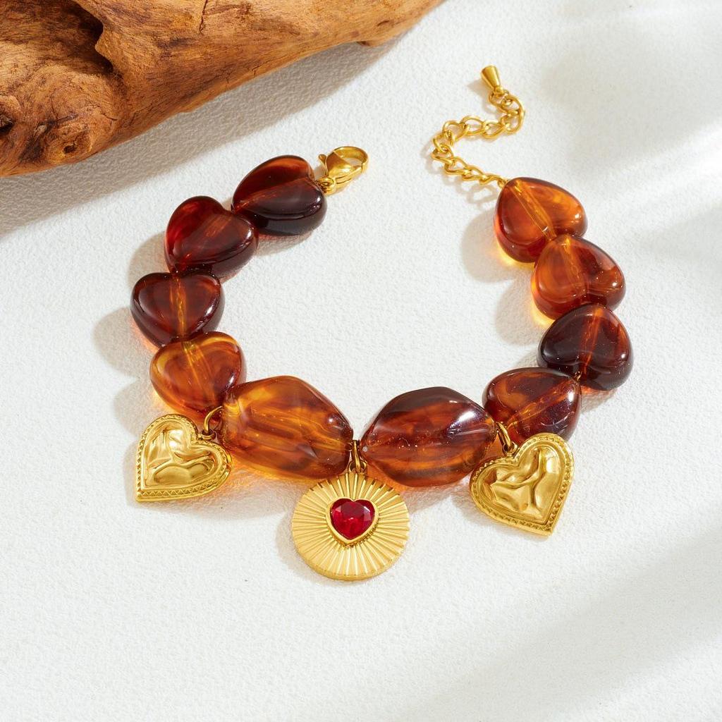 Stylish Geometric Resin Beaded Chain with Gold-Plated Inlaid Diamond Heart Pendant Jewelry Set