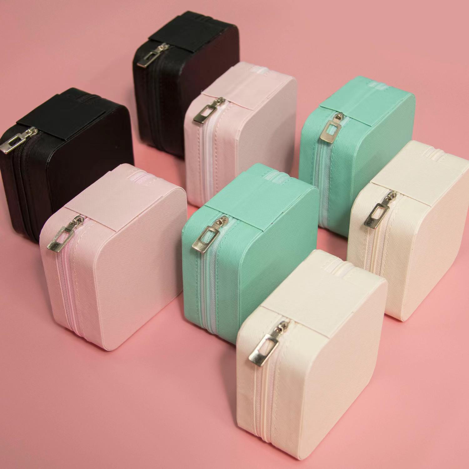 

Портативний високоякісний набір голок та ниток: Незамінний для лагодження вдома та в гуртожитку