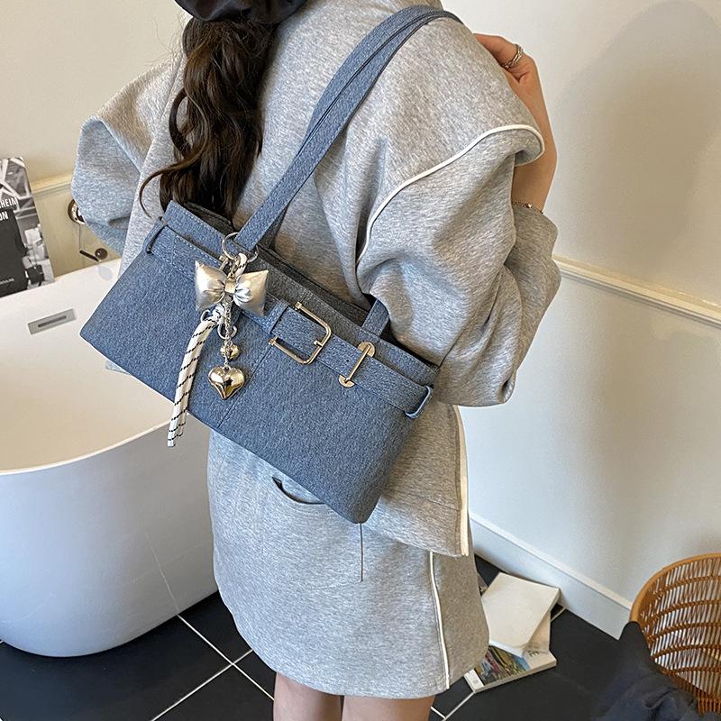 Premium sense bucket bag women's summer new commuter armpit bag large capacity portable shoulder handbag