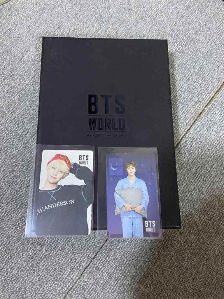 [USED] BTS WORLD trading cards included