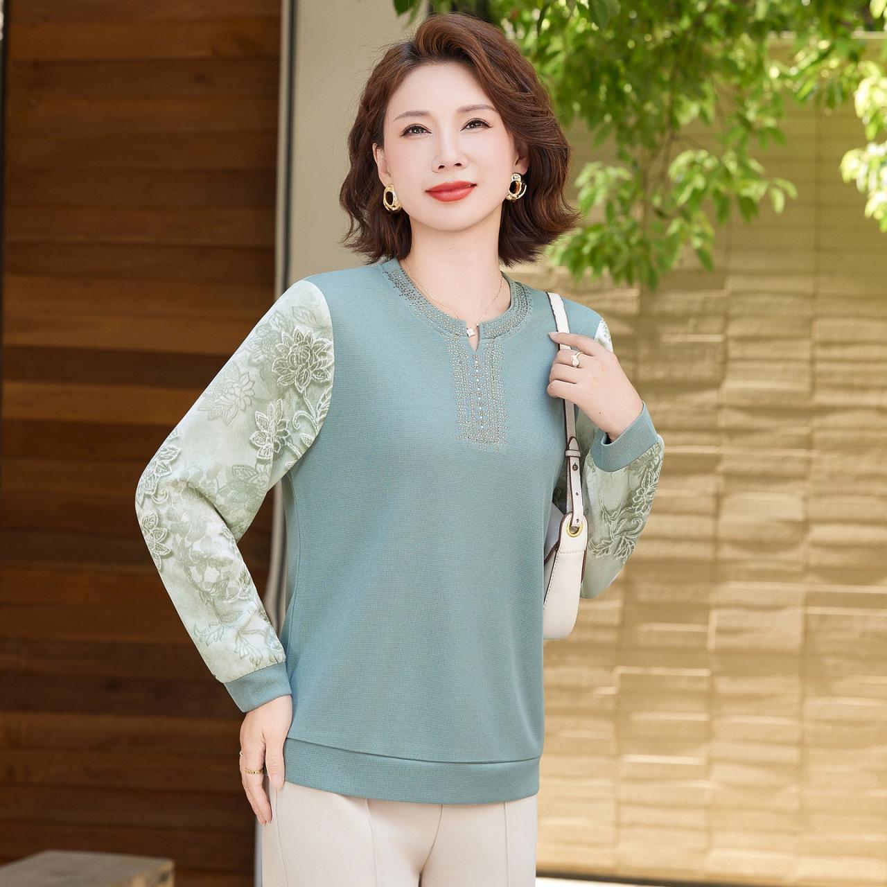 

2026 Autumn Long-Sleeve Printed Patchwork Pullover for Middle-Aged and Elderly Women 2XL (57.5-62.5 kg) зелёный